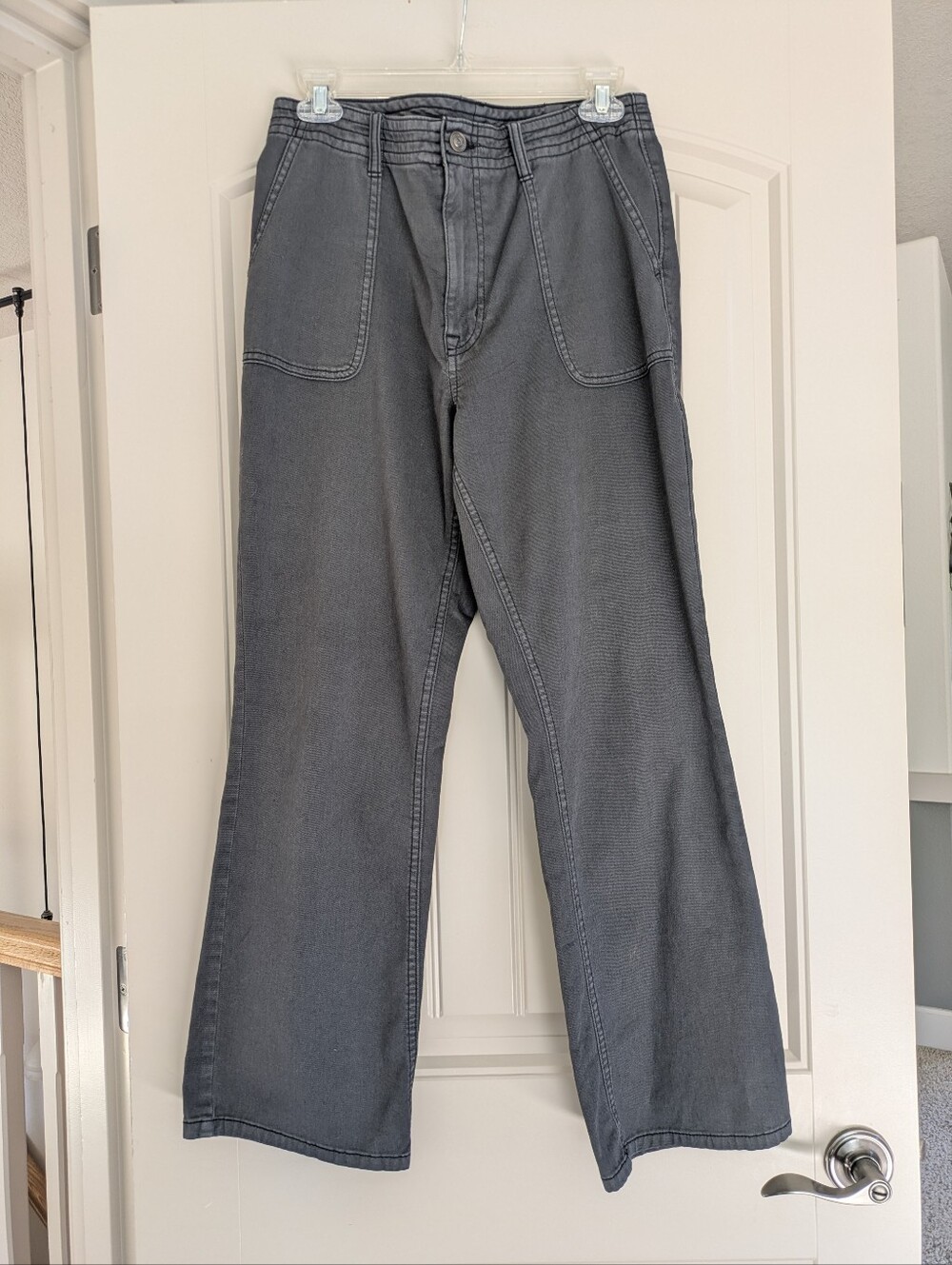 Women's Gray Straight-Leg Jeans